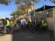  طلاب الصفوف السابعة من مدرسة أجيال الثانوية يشاركون بفعالية الحذر على الطرق